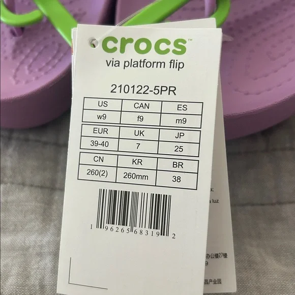 NWT CROCS Women's Lavender Sandals size 9 - Picture 4 of 6